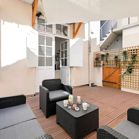 Charmant 2 Pers Atypique Avec Terrasse-Metro Valmycharming 2 People Unique Lyon Extérieur photo